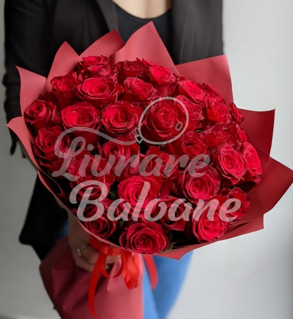 Buchet cu 35 Trandafiri Roșii